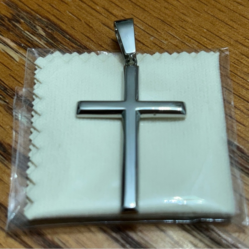 NWOT S925 Cross Pendant